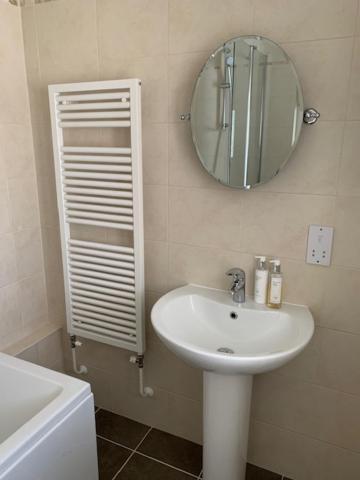 סטרטפורד-אפון-אבון Private Room & Lounge In Town Centre With Parking מראה חיצוני תמונה
