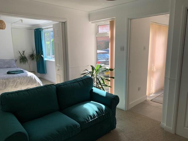 סטרטפורד-אפון-אבון Private Room & Lounge In Town Centre With Parking מראה חיצוני תמונה
